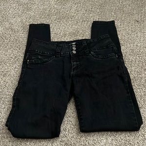 Black YMI Mid Rise Skinny Jeans Size 5
